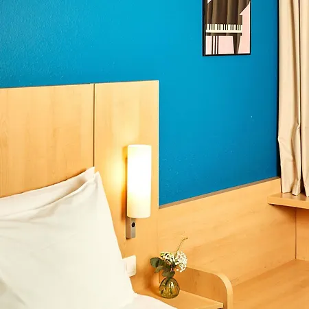 Ibis Paris La Defense Esplanade Hotel Courbevoie Exterior photo