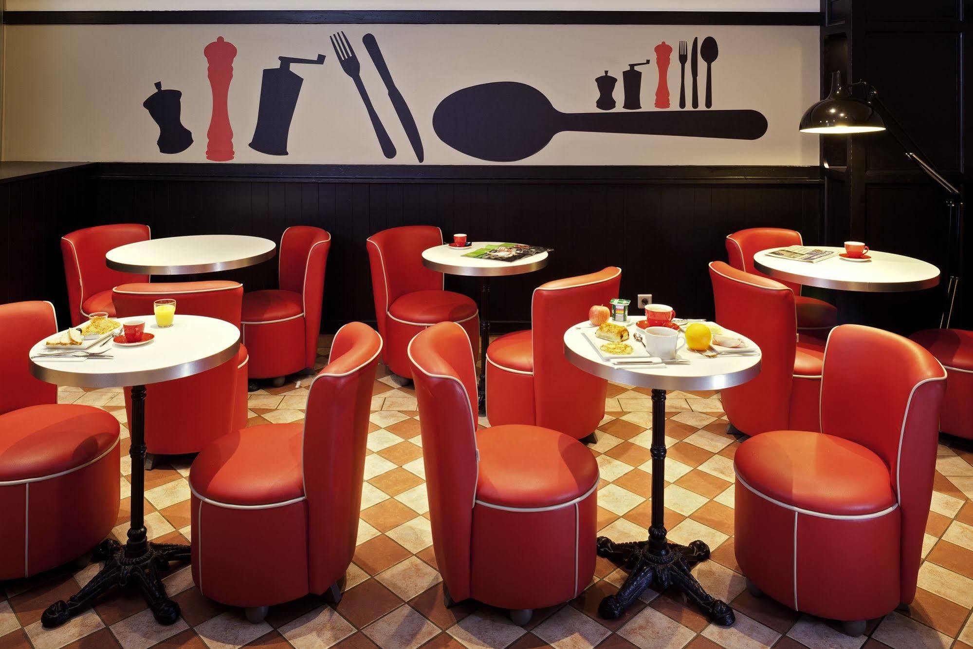 Ibis Paris La Defense Esplanade 3* Courbevoie